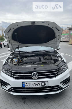 Седан Volkswagen Passat 2016 в Івано-Франківську