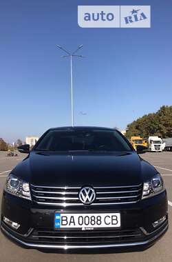 Седан Volkswagen Passat 2014 в Кропивницком