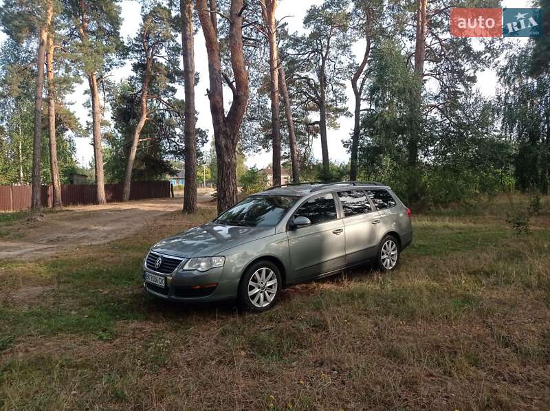 Універсал Volkswagen Passat 2007 в Зарічному