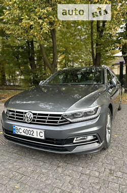 Универсал Volkswagen Passat 2015 в Львове