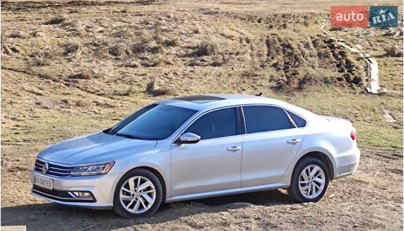 Седан Volkswagen Passat 2017 в Рахове
