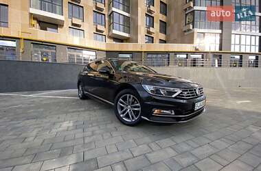 Універсал Volkswagen Passat 2016 в Луцьку