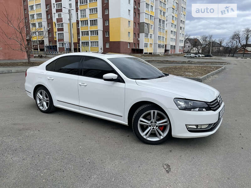 Седан Volkswagen Passat 2014 в Харькове