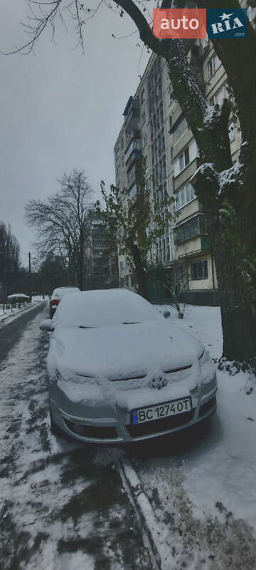 Універсал Volkswagen Passat 2007 в Києві