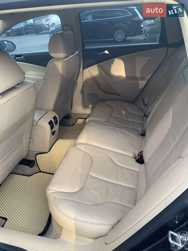 Универсал Volkswagen Passat 2006 в Киеве