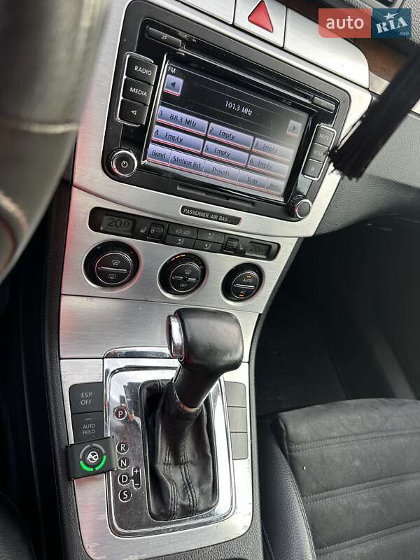 Седан Volkswagen Passat 2007 в Житомире