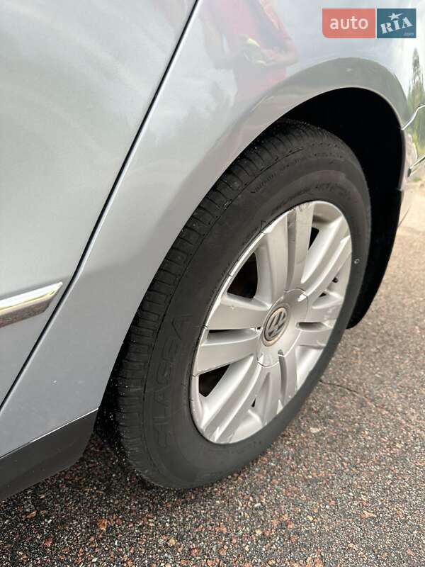 Седан Volkswagen Passat 2007 в Житомире
