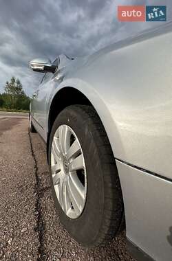 Седан Volkswagen Passat 2007 в Житомире