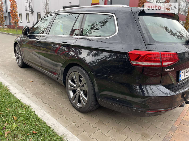 Универсал Volkswagen Passat 2016 в Киеве