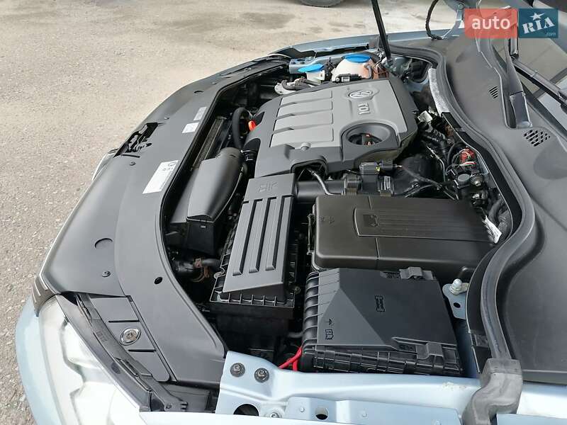 Універсал Volkswagen Passat 2011 в Києві