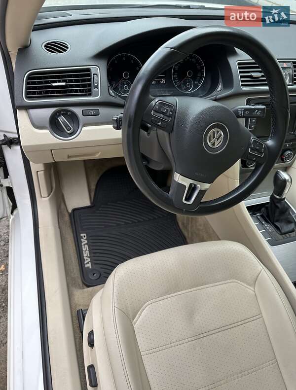 Седан Volkswagen Passat 2013 в Корсуне-Шевченковском фото 13 Седан Volkswagen Passat 2013 в Корсуне-Шевченковском