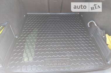 Универсал Volkswagen Passat 2009 в 