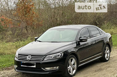 Седан Volkswagen Passat 2012 в Івано-Франківську