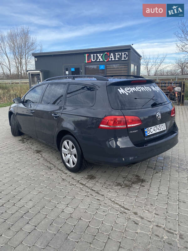 Универсал Volkswagen Passat 2013 в Жовкве