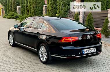 Седан Volkswagen Passat 2014 в Хмельницькому