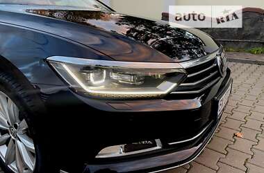 Седан Volkswagen Passat 2014 в Хмельницькому