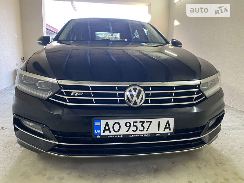 Седан Volkswagen Passat 2019 в Иршаве