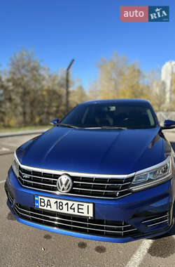 Седан Volkswagen Passat 2017 в Кременчуге