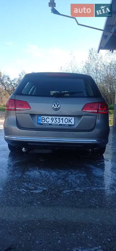 Універсал Volkswagen Passat 2011 в Стрию