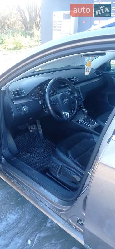 Універсал Volkswagen Passat 2011 в Стрию