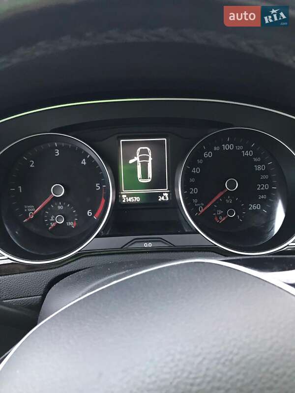 Универсал Volkswagen Passat 2015 в Львове