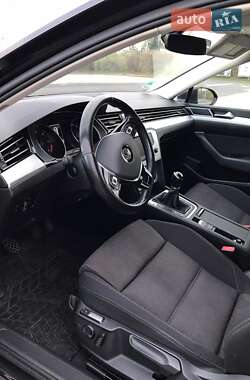 Универсал Volkswagen Passat 2015 в Львове
