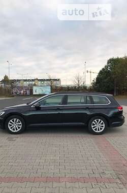 Универсал Volkswagen Passat 2015 в Львове