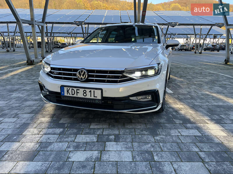 Универсал Volkswagen Passat 2019 в Львове