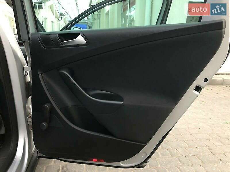 Универсал Volkswagen Passat 2008 в Львове