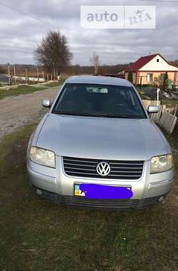 Седан Volkswagen Passat 2001 в Звягеле