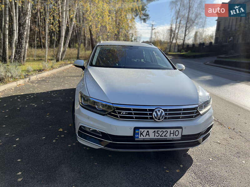 Універсал Volkswagen Passat 2015 в Києві