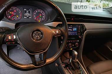 Седан Volkswagen Passat 2019 в Запорожье