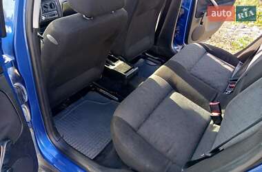Седан Volkswagen Passat 1999 в 