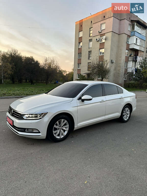 Седан Volkswagen Passat 2018 в Мукачево