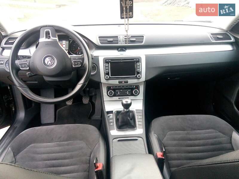 Седан Volkswagen Passat 2012 в Ужгороде фото 11 Седан Volkswagen Passat 2012 в Ужгороде