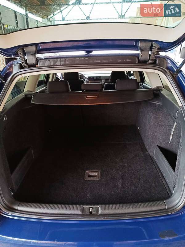 Универсал Volkswagen Passat 2009 в Харькове