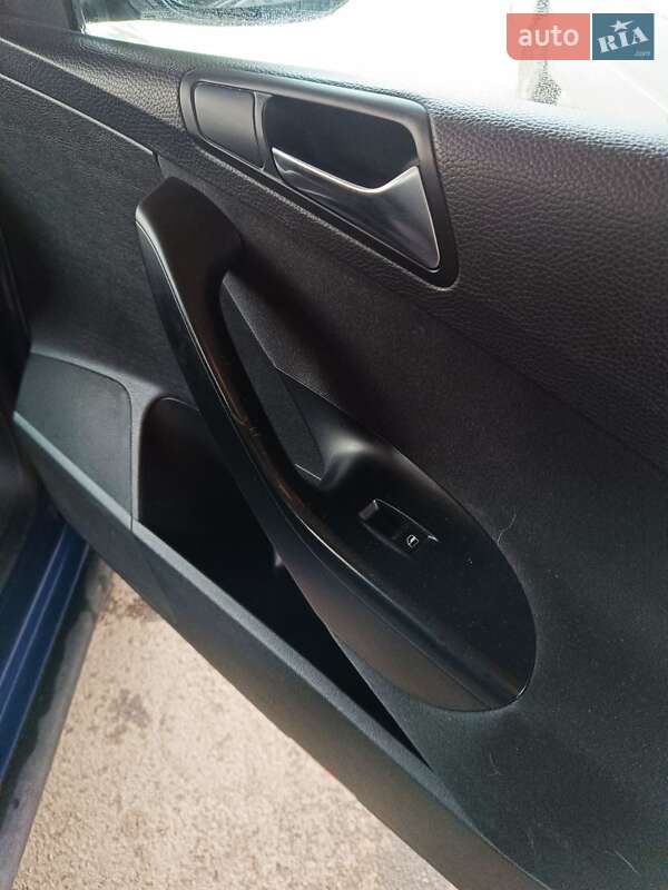 Универсал Volkswagen Passat 2009 в Харькове