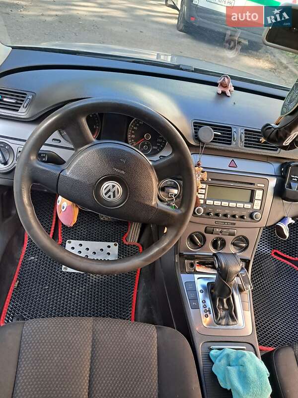 Универсал Volkswagen Passat 2008 в Киеве