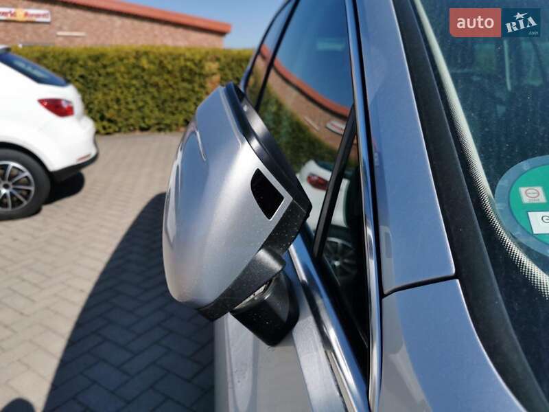 Универсал Volkswagen Passat 2015 в Полтаве