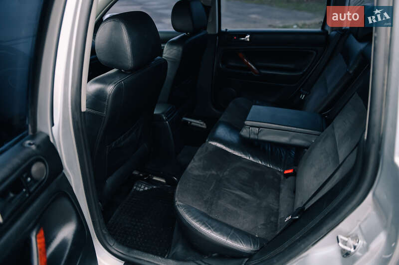 Универсал Volkswagen Passat 2003 в Вижнице