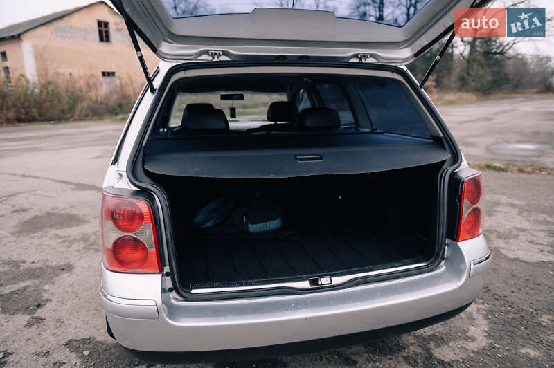 Универсал Volkswagen Passat 2003 в Вижнице