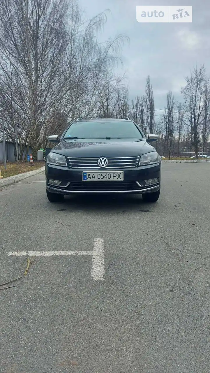 2010 Volkswagen Passat - мініатюра 16