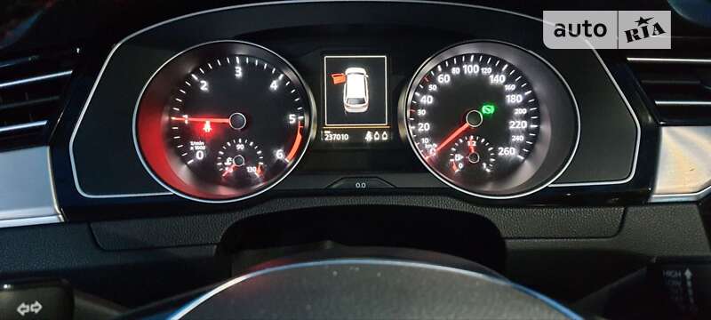 Универсал Volkswagen Passat 2015 в Кривом Роге