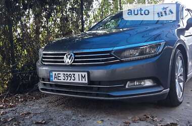 Универсал Volkswagen Passat 2015 в Кривом Роге