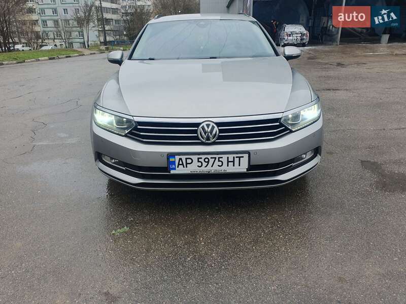 Універсал Volkswagen Passat 2015 в Запоріжжі
