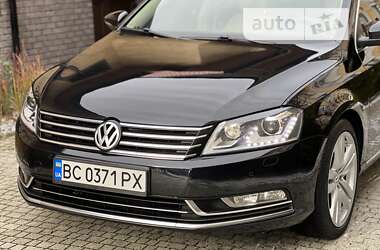 Седан Volkswagen Passat 2012 в 