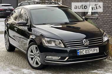 Седан Volkswagen Passat 2012 в 