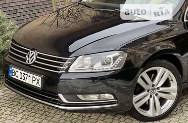 Седан Volkswagen Passat 2012 в 