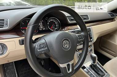 Седан Volkswagen Passat 2012 в 