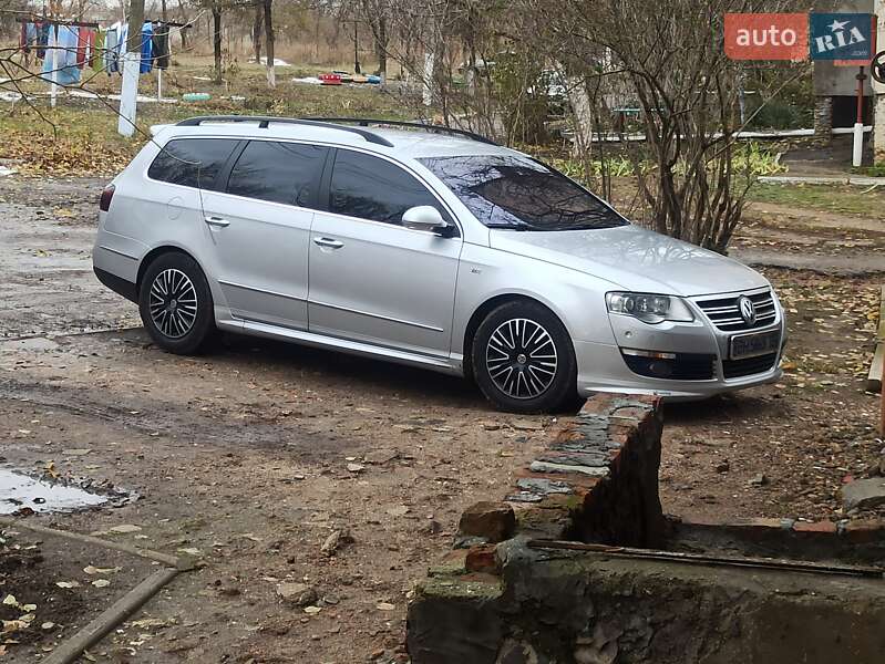 Універсал Volkswagen Passat 2010 в Сараті